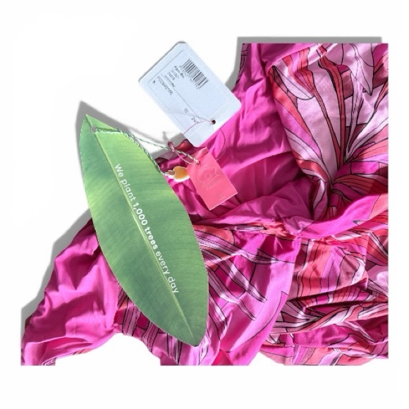 BNWT FARM RIO Pink Patterned Kids Swimsuit Size S - Picture 3 of 4